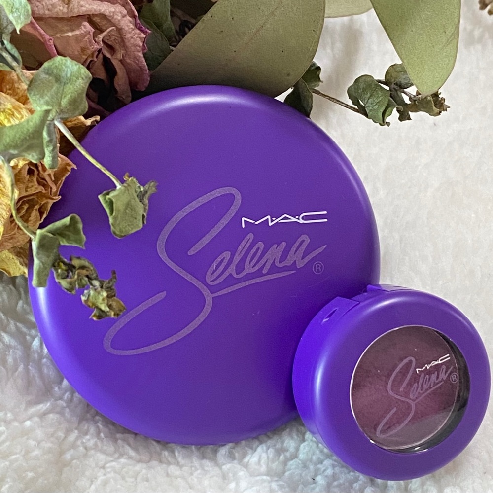 MAC Cosmetics Selena Powder Blush and Eye Shadow